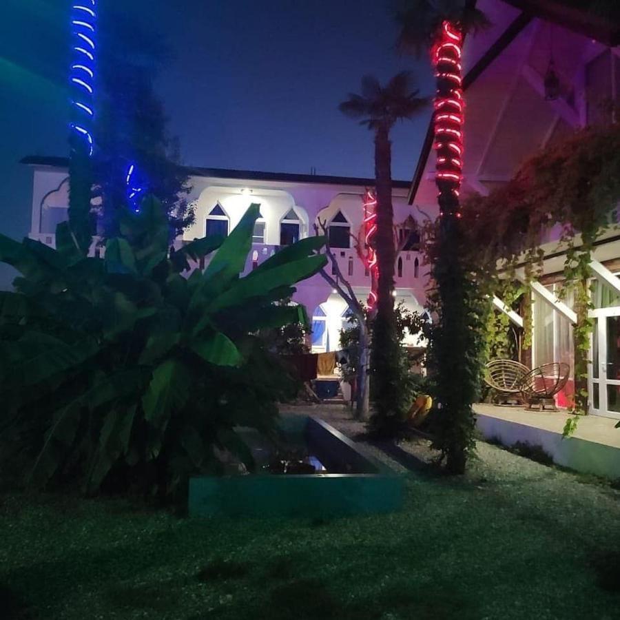 Бунгало Мини Отель, Пицунда , Лдзаа Exterior foto