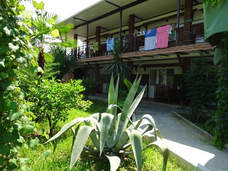 Бунгало Мини Отель, Пицунда , Лдзаа Exterior foto